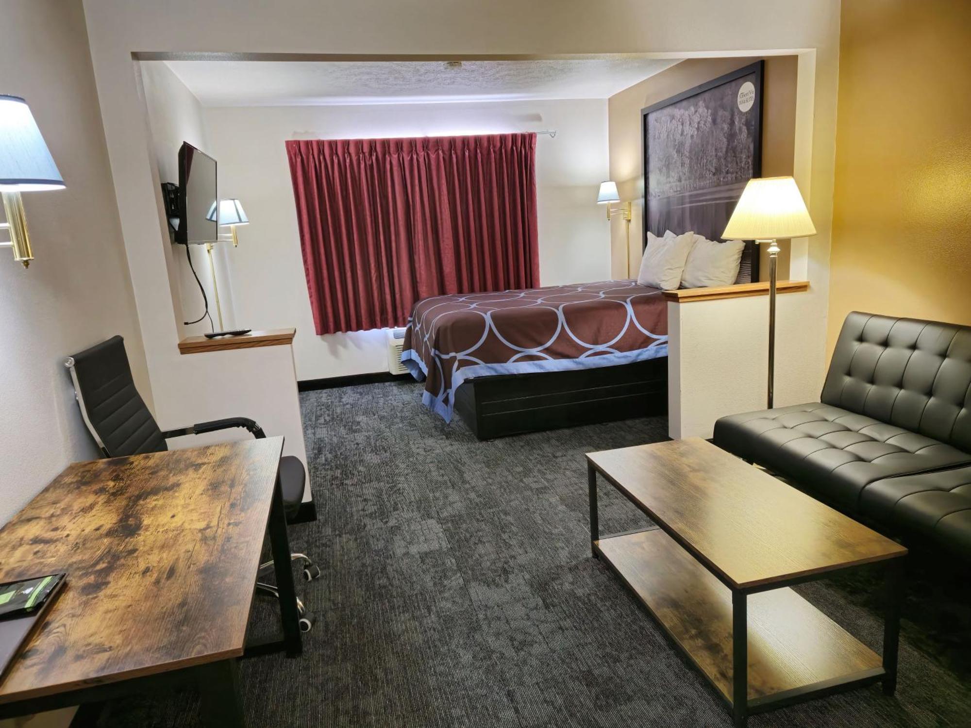 Amerivu Inn And Suites Shawano Wi מראה חיצוני תמונה